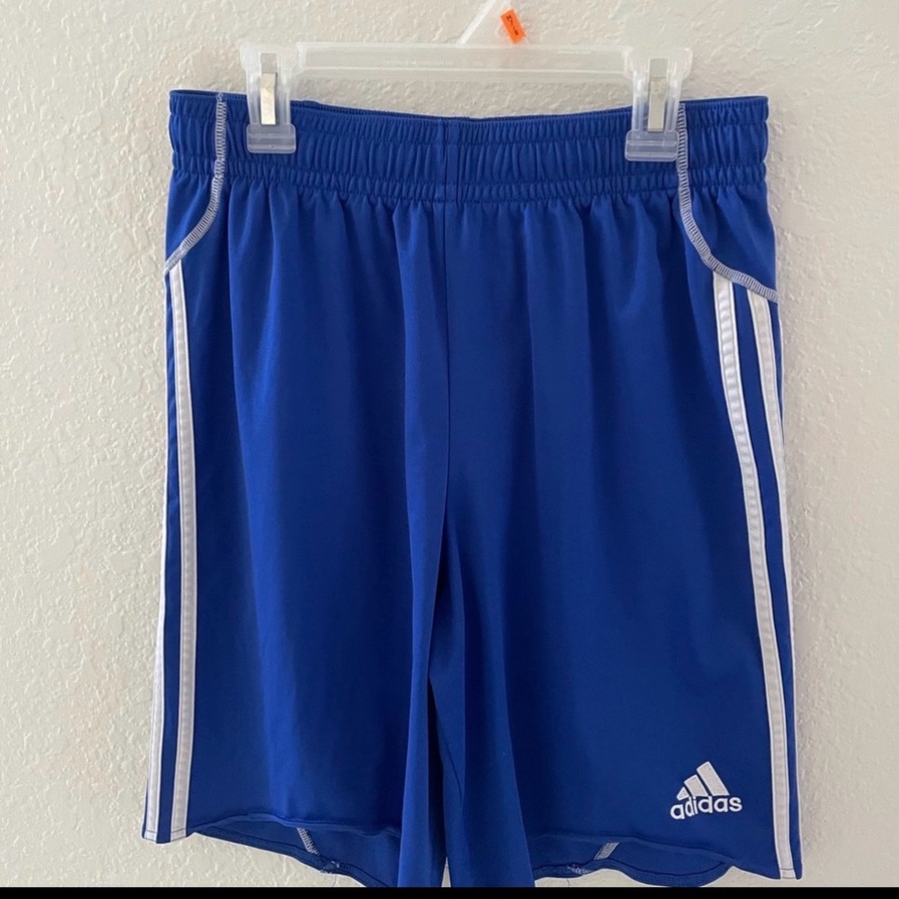 Adidas clima 365 short size M blue